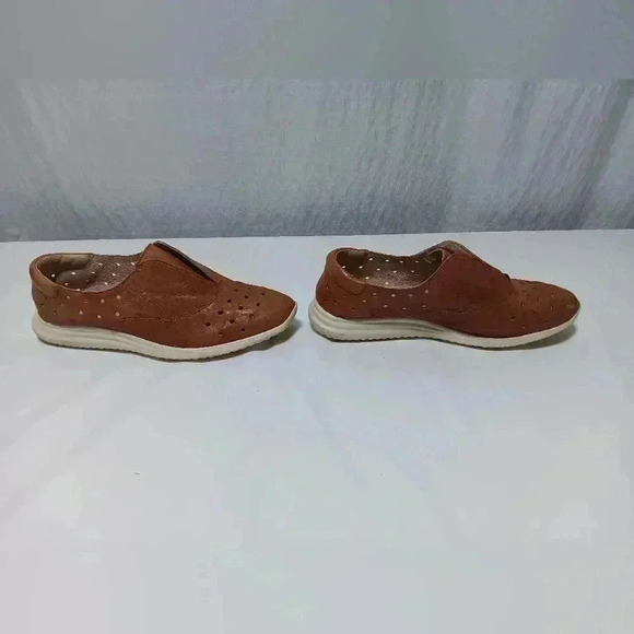 Sofft ladies leather slip  on Oxford. Size 9 - Picture 3 of 10